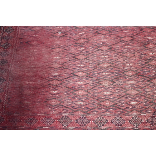 202 - VINTAGE EASTERN HANDMADE RUG
319 X 200CM