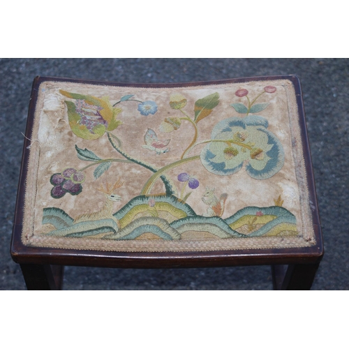 43 - VINTAGE EMBROIDERED STOOL
41 X 42CM