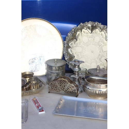 639 - QUANTITY OF SILVER PLATE