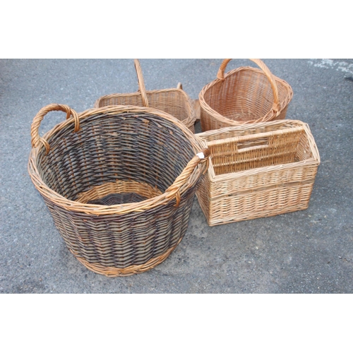 643 - QUANTITY OF WICKER BASKETS 
42CM