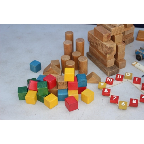 733 - QUANTITY OF WOODEN TOYS