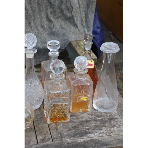 327 - QUANTITY OF GLASS AND CRYSTAL DECANTERS