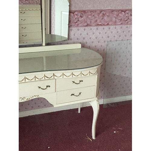 15 - QUEEN ANNE DRESSING TABLE 
145 X 45 X 148CM