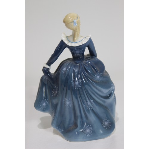 324 - ROYAL DOULTON FRAGRANCE FIGURINE
20CM