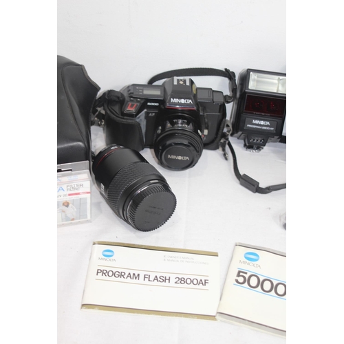 668 - MINOLTA 5000 CAMERA AND ACCESSORIES