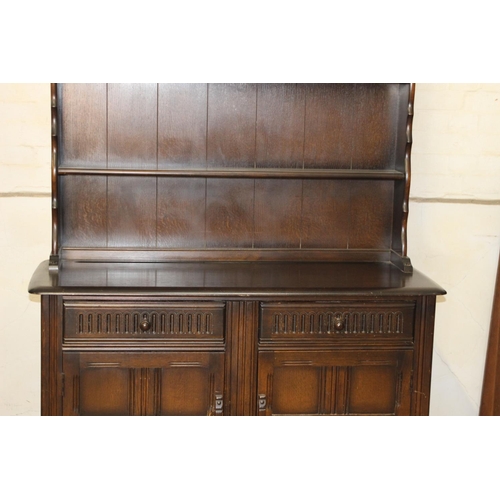 20 - ERCOL DRESSER
120 X 179 X 85CM