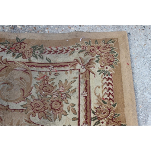 197 - LARGE FERERO RUG
290 X 200CM