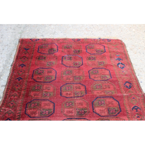 201 - VINTAGE ESTERN RUG 
183 X 113CM