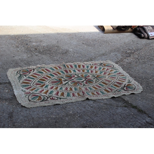 203 - EMBROIDERED RUG
173 X 110CM