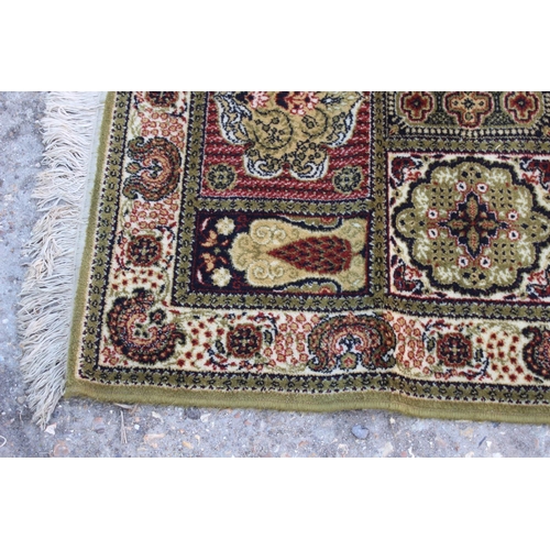 204 - ORIENTAL RUG
180 X 90CM