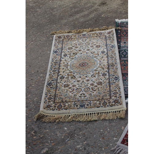 209 - 3 X VINTAGE RUGS
80 X 130CM