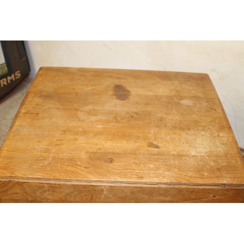 24 - BLONDE ERCOL DROP LEAF PLANK TOPPED TABLE 
137 X 74 X 71CM