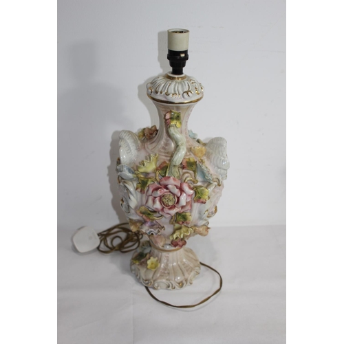 242 - ORNATE LAMP
45CM