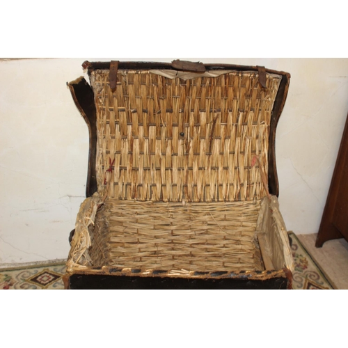 29 - 2 X COACHING TRUNKS AND WOODEN TRUNK 
60 X 57 X 68CM