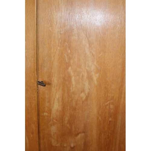 34 - GPLAN WARDROBE AND STAG CUPBOARD
93 X 171 X 54CM