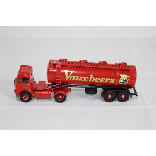 669 - CORGI 27901 ARTICULATED TANKER SET VAUX BEERS DIECAST MODEL WITH BOX