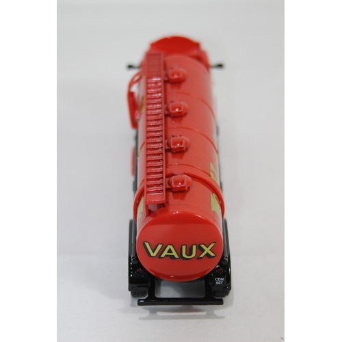 669 - CORGI 27901 ARTICULATED TANKER SET VAUX BEERS DIECAST MODEL WITH BOX