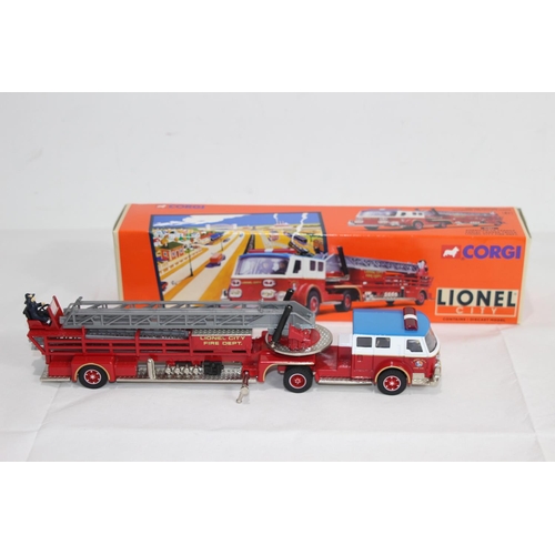 681 - CORGI 51801 AMERICAN LA FRANCE LADDER TRUCK DIECAST MODEL WITH BOX