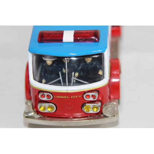 681 - CORGI 51801 AMERICAN LA FRANCE LADDER TRUCK DIECAST MODEL WITH BOX