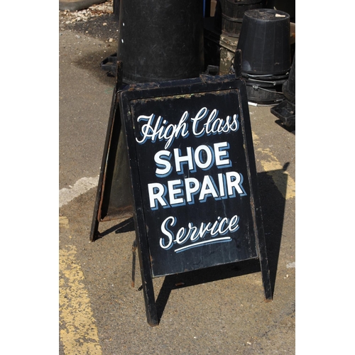 102 - VINTAGE SHOE SHOP HEAVY METAL SIGN 
80 X 42CM