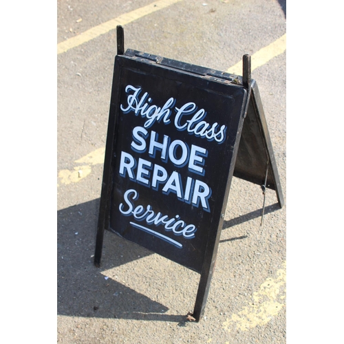 102 - VINTAGE SHOE SHOP HEAVY METAL SIGN 
80 X 42CM