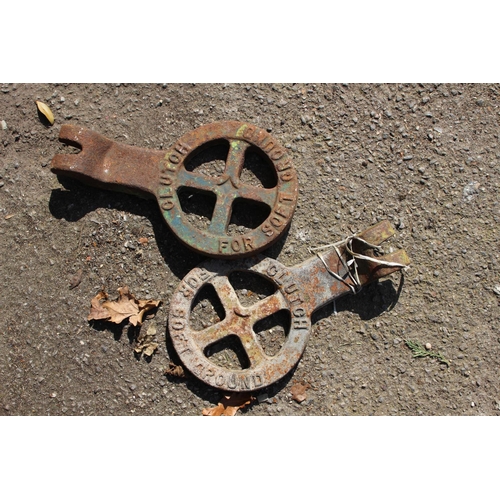 117 - VINTAGE SCALES A/F AND A PAIR OF OLD TRACTOR PEDDLES