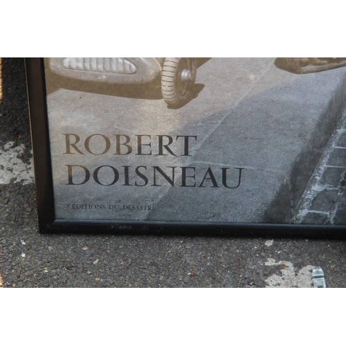 170 - BLACK AND WHITE PRINT BY ROBERT AND LOTHER DOISNEAU
84 X 64CM