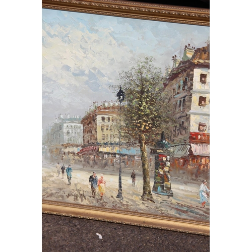 181 - OIL ON CANVAS FRENCH STREET SCENE SIGNED CAROLINE BURNETT
100 X 70CM