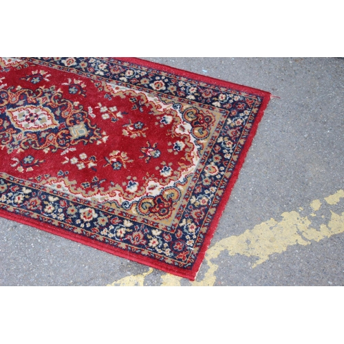 211 - VINTAGE RUG 
115 X 62CM