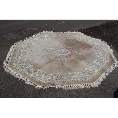 218 - LARGE ROUND ORIENTAL RUG
150CM