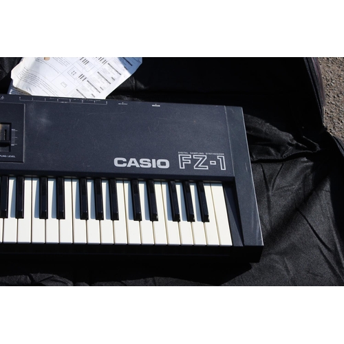 501 - VINTAGE CASIO FZ1 KEYBOARD