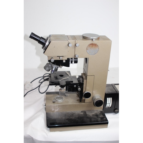 510 - VINTAGE VICKERS PHOTOSCAN MICROSCOPE AND POWER UNIT