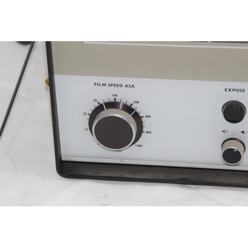 521 - VICKERS INSTRUMENTS AUTOMATIC EXPOSURE UNIT