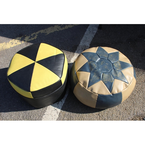 64 - 2 X RETRO POUFFES 
40 X 30CM