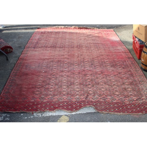 215 - VINTAGE EASTERN HANDMADE RUG
319 X 200CM