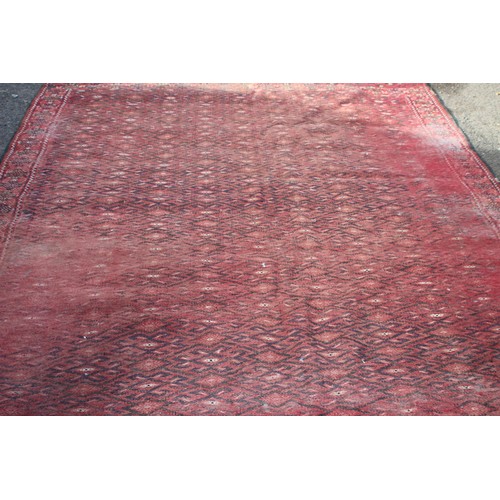 215 - VINTAGE EASTERN HANDMADE RUG
319 X 200CM