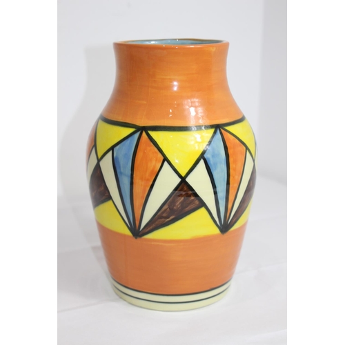 260 - JUG IN THE MANNER OF CLARICE CLIFF 
27CM