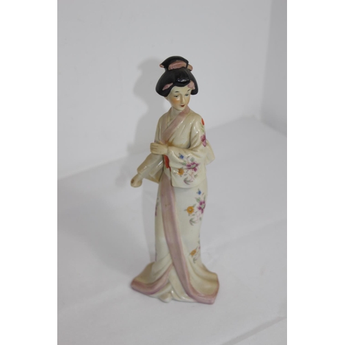 274 - 5 X ORIENTAL FIGURES
28CM