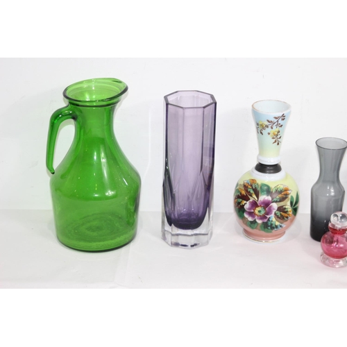 282 - QUANTITY OF VARIOUS GLASSWARE 
27CM