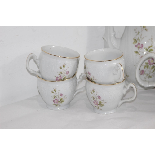 307 - CZECHOSLOVAKIAN BERNADOTTE TEA SET