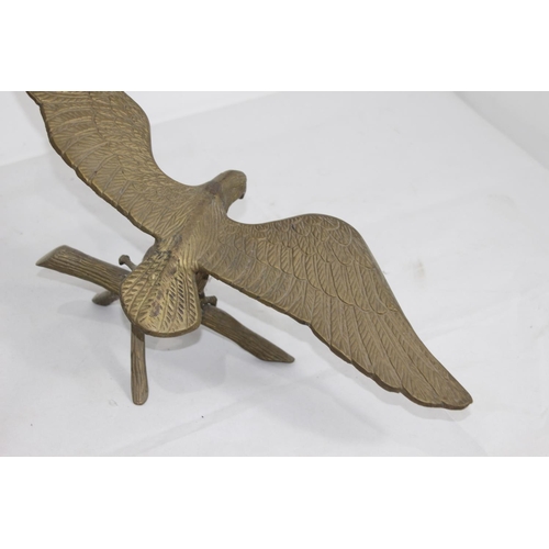 340 - BRASS EAGLE 
46CM