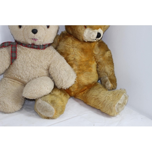 357 - 2 X VINTAGE TEDDY BEARS 
72CM