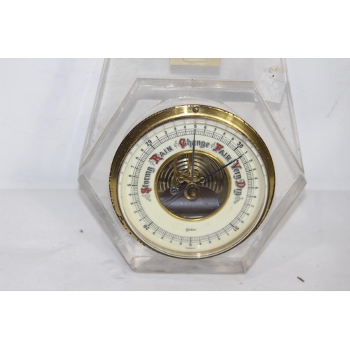 358 - BAROMETER 
31CM