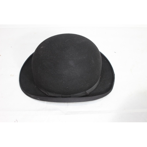 364 - 2 X VINTAGE BOWLER HATS