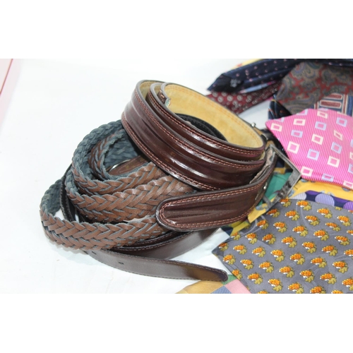 369 - QUANTITY OF TIES ETC