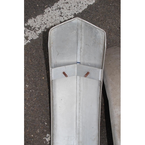 96 - VINTAGE FUEL TANK AND 4 FENDERS