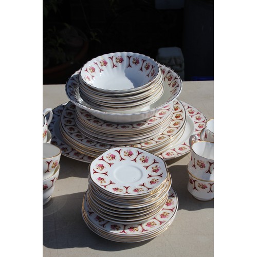 289 - QUANTITY OF ASHLEY CHINA