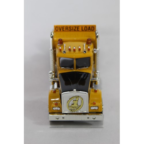 CORGI 2002 US55705 KENWORTH W925 WITH KING TRAILER AND ROCK
