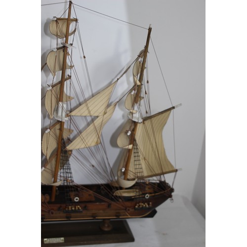 422 - BARCO ARTSANIA FREGATE 18 CMC SICCLE MODEL BOAT 
90 X 60CM