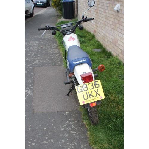 75 - KAWASAKI KE 100 MOTORBIKE - BARN FIND - NO KEYS - NO LOG BOOK